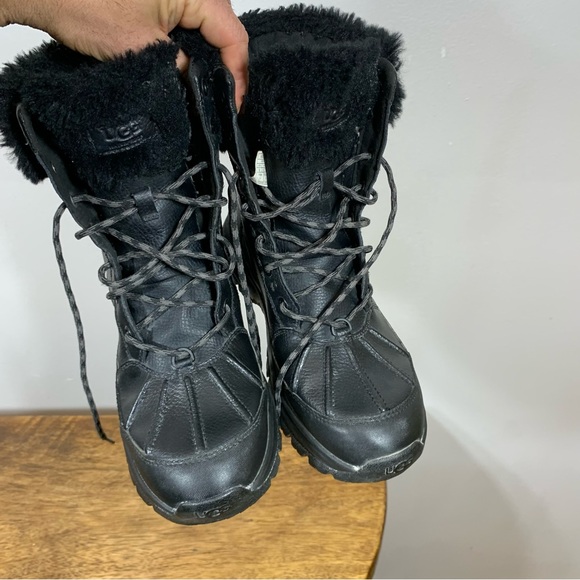 UGG Women Black Winter waterproof Boots - Picture 7 of 12